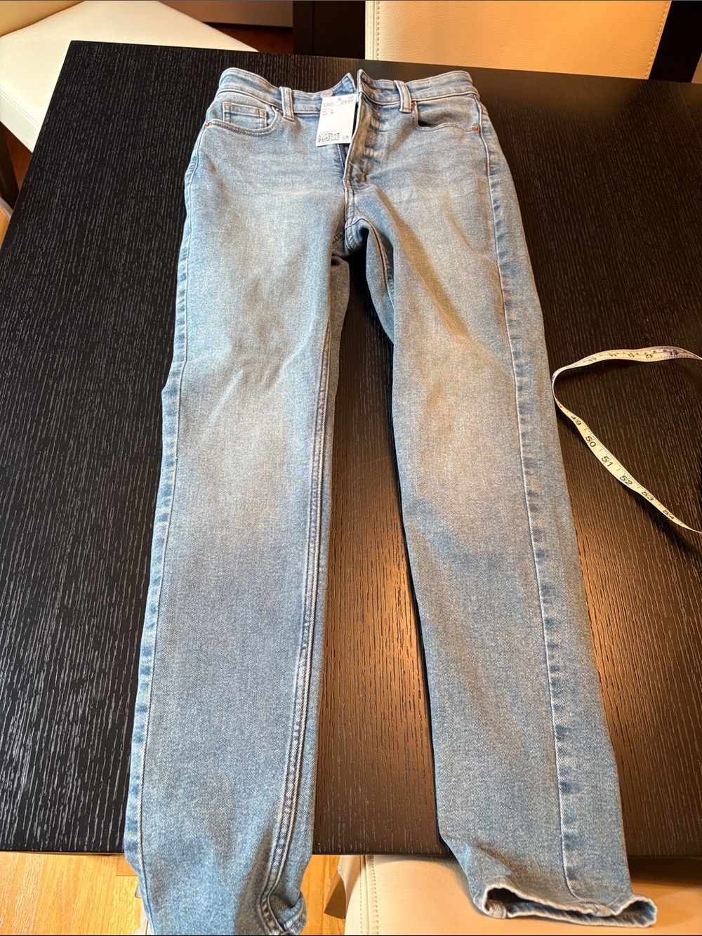 H&M Light Blue Skinny Jeans - Women's